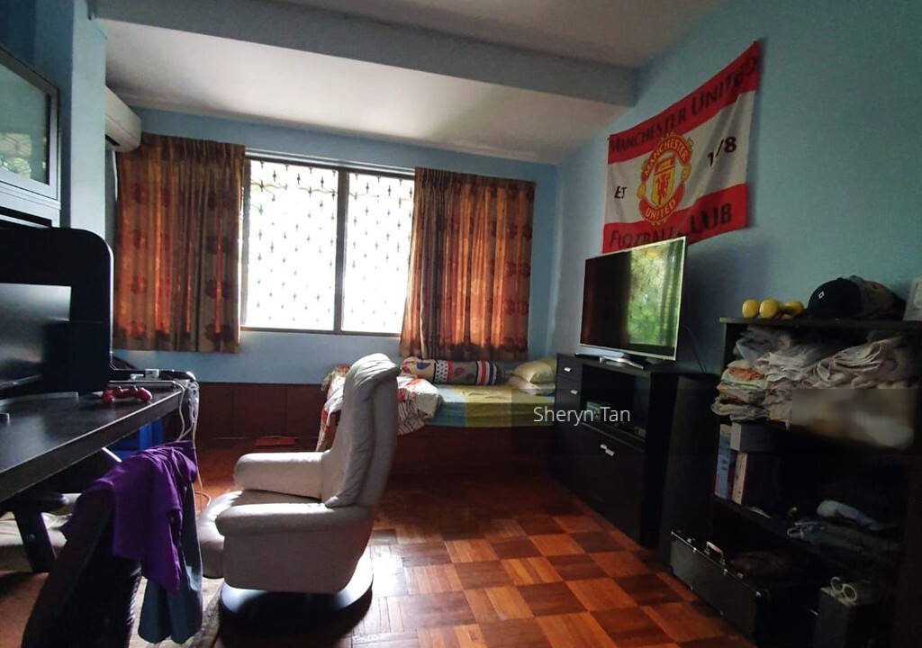 Upper Changi Road (D16), Semi-Detached #253586811